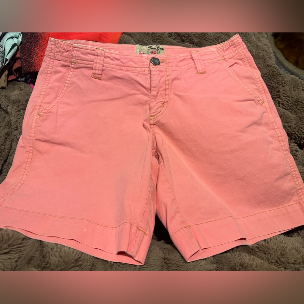 True Grit Pink Women's Bermuda Shorts